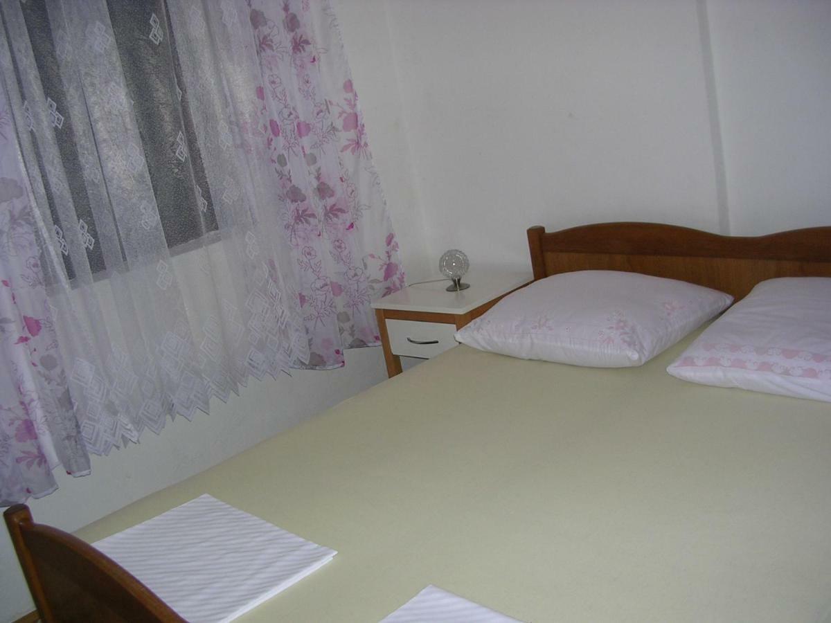 Apartment Perkovic Jadranka Kornić Eksteriør billede